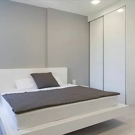 Apartment Bluewave.place